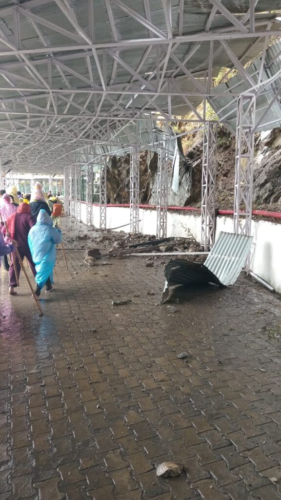 J&K Battery Car Service For Vaishno Devi Bhawan was Stopped Due To